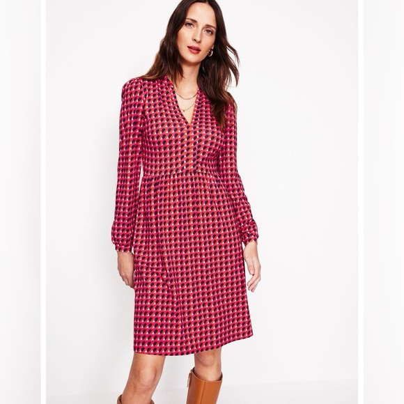 Boden Dresses & Skirts - NEW Boden Naomi Relaxed Jersey Dress in Rouge/Red Sphere Geo Women’s 12R